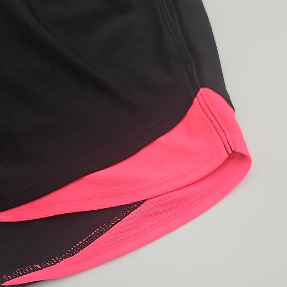 Under Armour UA Women's Workout Athletic Shorts in Black and Pink Size Small - Picture 2 of 9